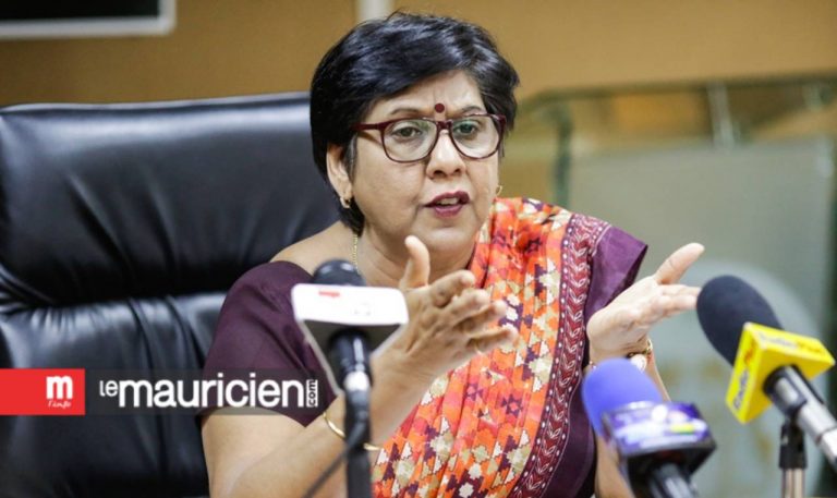 Covid dans les écoles : “1 856 cas” depuis le 18 octobre, informe la ministre Dookun