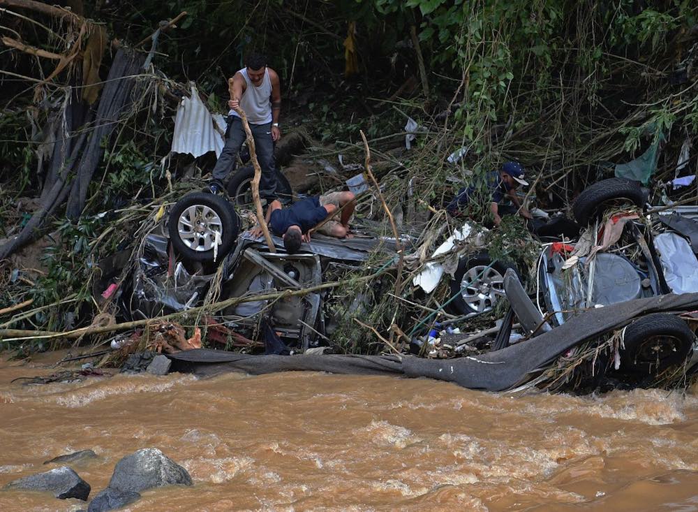 Le bilan des inondations près de Rio s’alourdit encore: 94 morts
