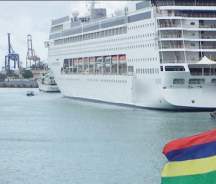 Bateaux de croisières : Deux structures d’amarrage additionnelles aux Salines
