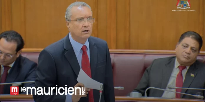 Patrick Assirvaden au Parlement